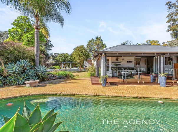 112 Grove Road, Lesmurdie, WA 6076