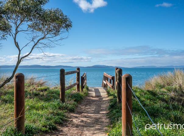 76 Bayview Road, Lauderdale, Tas 7021