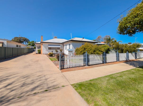 17 Dunstone Street, Swan Hill, Vic 3585