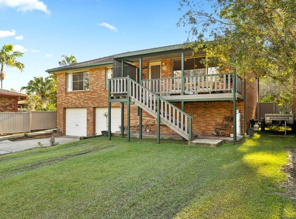 16 Hillside Drive, Urunga, NSW 2455