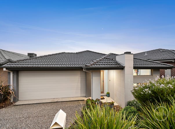 18 Clancy Way, Doreen, Vic 3754