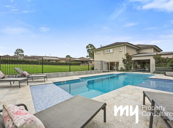 44 Sickles Drive, Grasmere, NSW 2570