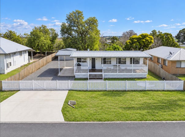 18 Arnold Street, Allora, Qld 4362