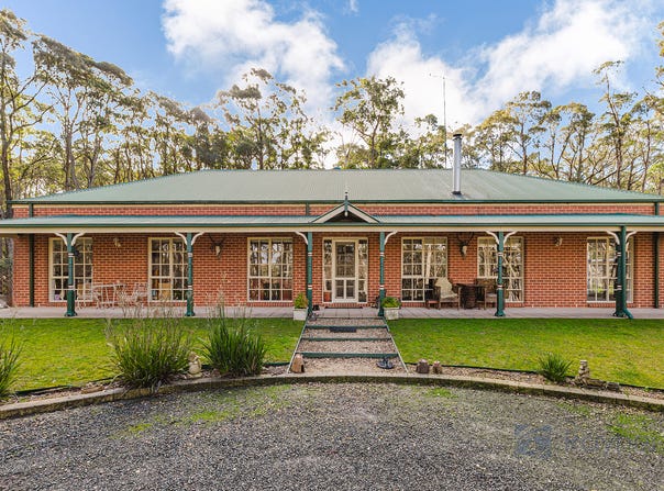 19 Pine Court, Dales Creek, Vic 3341