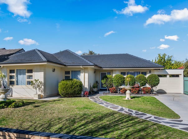 17 Raffles Crescent, Plympton, SA 5038