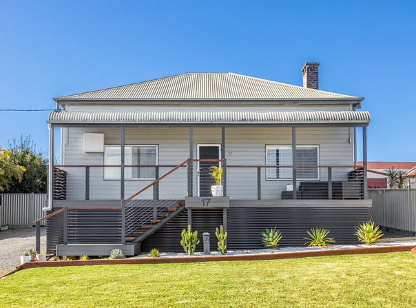 17 West Street, Coopernook, NSW 2426