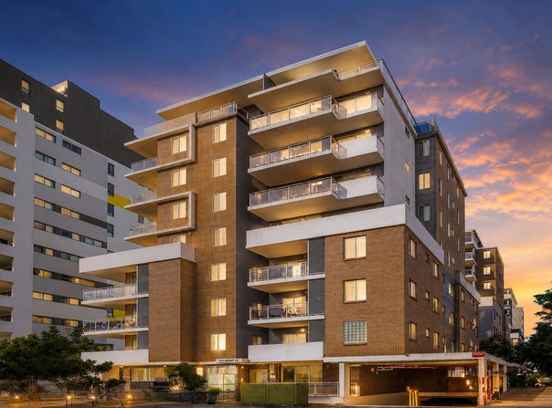 18/2-4  George St, Warwick Farm, NSW 2170