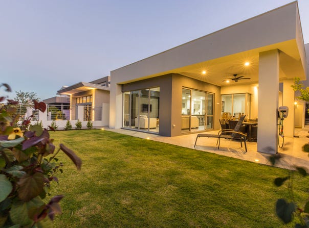 12 Omaroo Terrace, City Beach, WA 6015