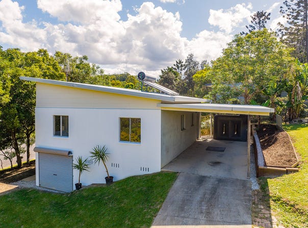 4B Goondooloo Drive, Ocean Shores, NSW 2483