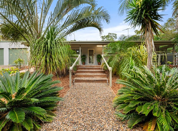 163 Sylvan Drive, Moore Park Beach, Qld 4670