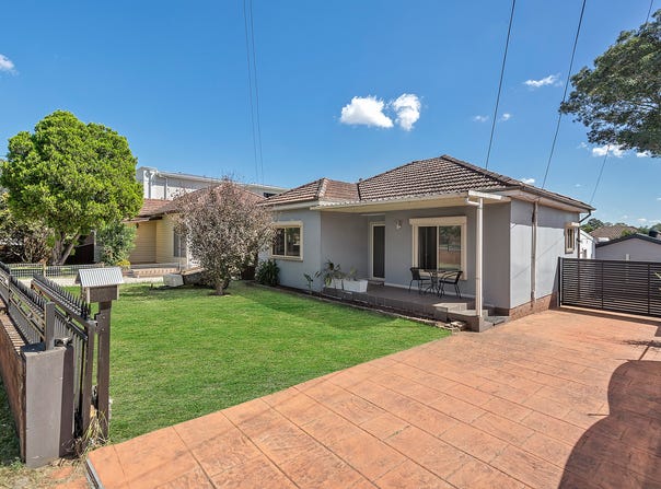 227 Moorefields Road, Roselands, NSW 2196