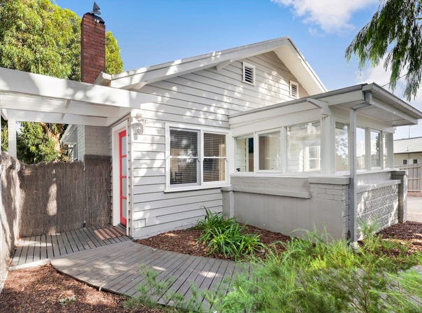 16 Murrowong Avenue, Rosebud, Vic 3939