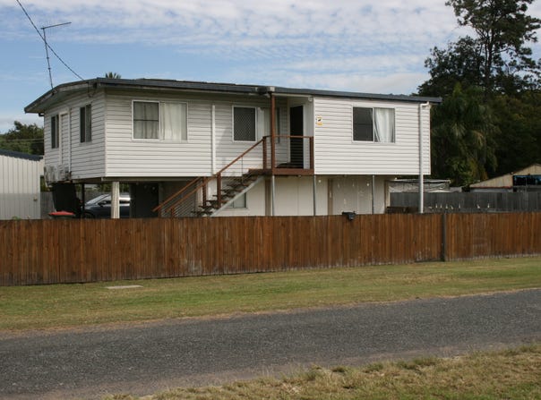 2 Matthews Street, Sarina, Qld 4737