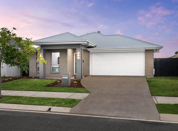 32 Tuckeroo Street, Ripley, Qld 4306