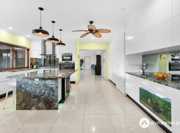 25 Uplands Drive, Parkwood, Qld 4214