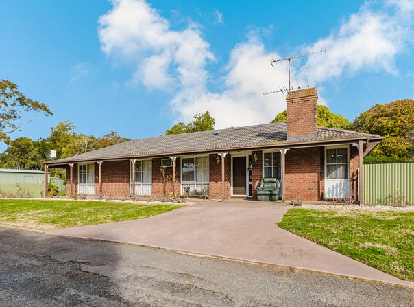 24 Russell Street, Gordon, Vic 3345