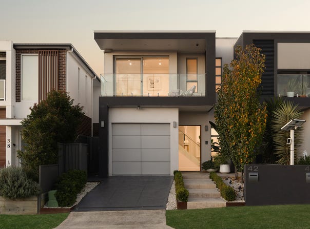 42 Burbank Avenue, East Hills, NSW 2213