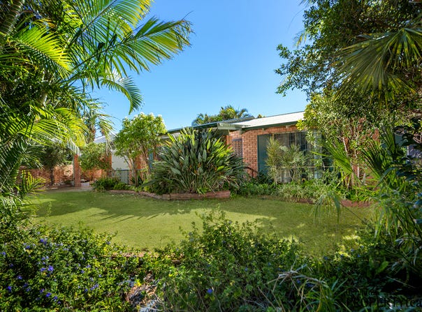 13 Gantheaume Crescent, Kalbarri, WA 6536
