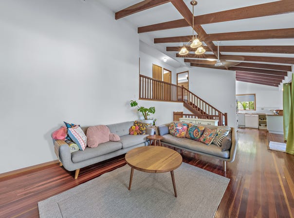 30 Grace Avenue, Cannonvale, Qld 4802