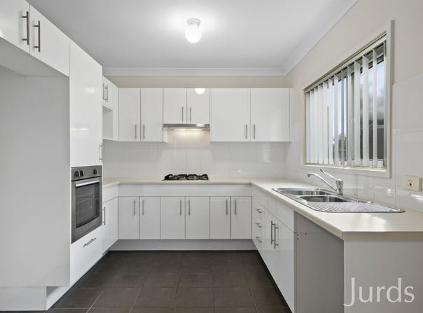 2/1 Desmond Street, Cessnock, NSW 2325