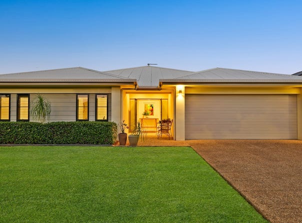 5 Laguna Avenue, Redlynch, Qld 4870