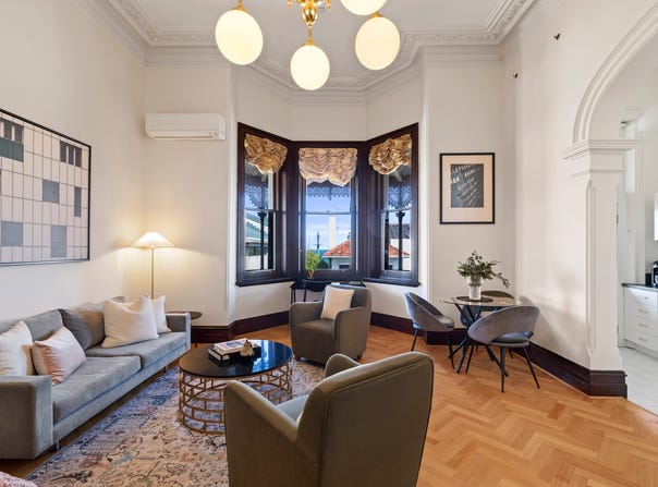 12/17  Byrne Avenue, Elwood, Vic 3184
