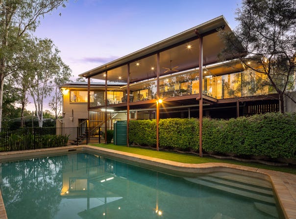3 Dyer Street, Chapel Hill, Qld 4069