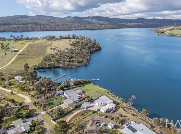 52 West Bay Road, Rowella, Tas 7270