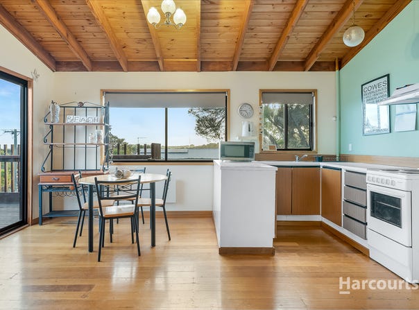 32 Sunset Drive, Sunset Strip, Vic 3922