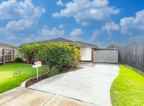 4 Chloe Ct, Cranbourne West, Vic 3977