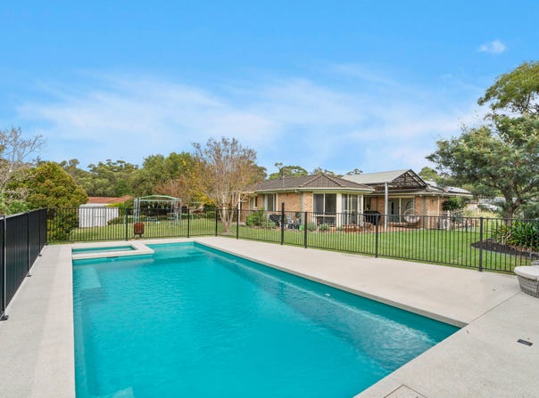 2 Centennial Court, Bomaderry, NSW 2541