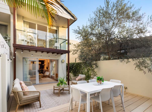 1/5 William Street, Mermaid Beach, Qld 4218