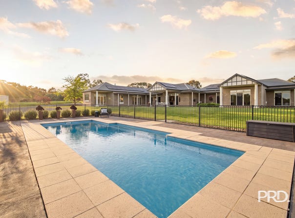 203 Mitchell Road, Table Top, NSW 2640