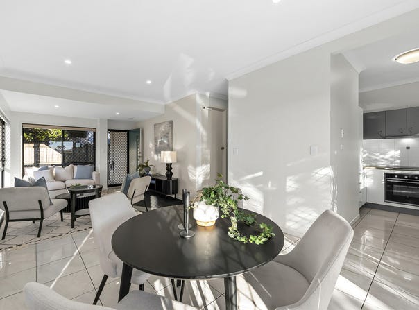 2/28 Oakwood Street, Annerley, Qld 4103