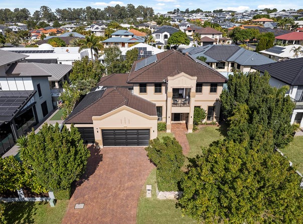 8 Azienda Place, Bridgeman Downs, Qld 4035