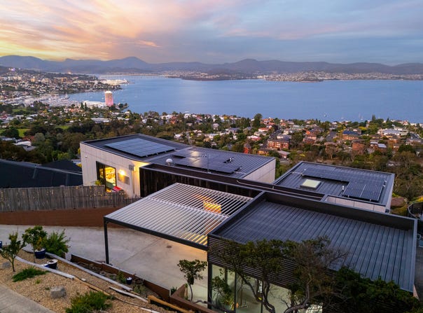 4 Glover Drive, Sandy Bay, Tas 7005