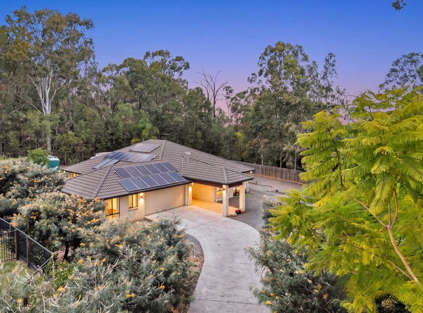 18 Camberwell Close, Gleneagle, Qld 4285