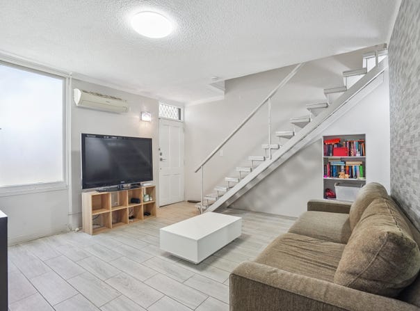 2/27-29 Hannans Road, Riverwood, NSW 2210
