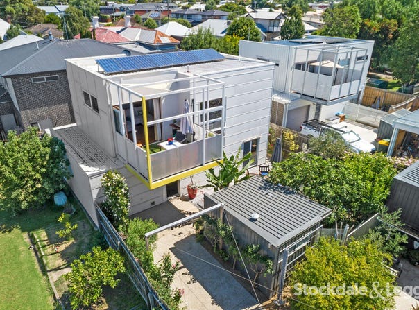 2/17 Clonard Avenue, Geelong West, Vic 3218