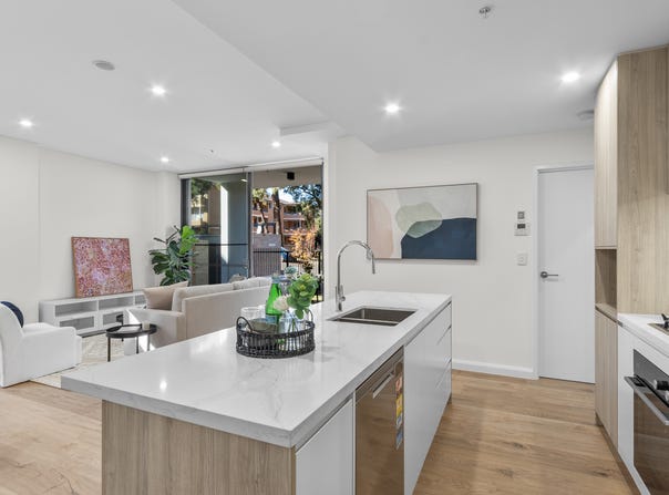 204/15-21 Hampton Court Road, Carlton, NSW 2218