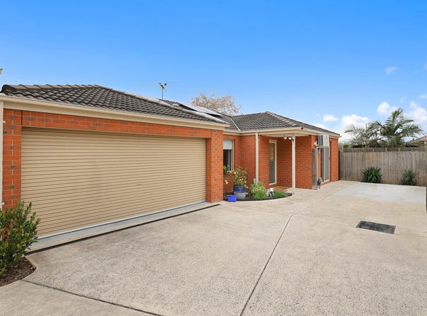4/1 Hatfield Drive, Drouin, Vic 3818