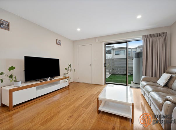 33/21 Bakewell Street, Coombs, ACT 2611