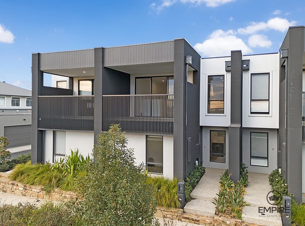 4 Gudali Walk, Clyde North, Vic 3978