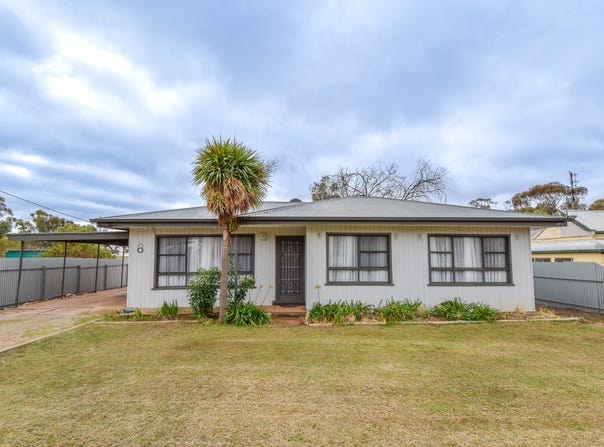 8 Nott St, Melrose, SA 5483