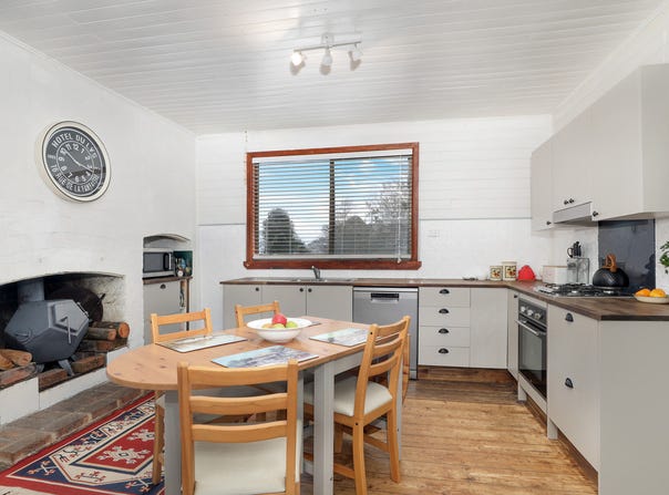 10 Richardson Street, Crookwell, NSW 2583