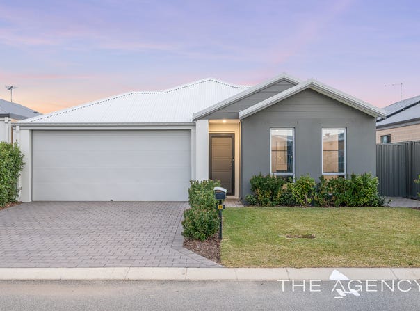 28 Sapphire Drive, Treeby, WA 6164