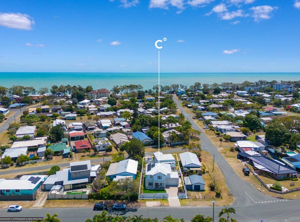 7 VIEW STREET, Torquay, Qld 4655