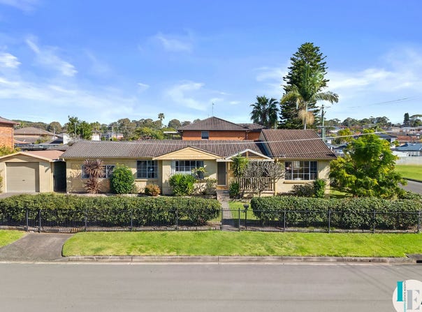 53 Messenger Road, Barrack Heights, NSW 2528