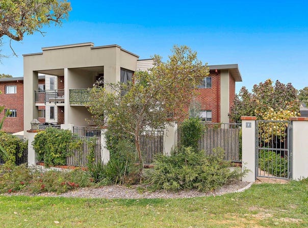 1/15 Rosalind Way, Coolbellup, WA 6163