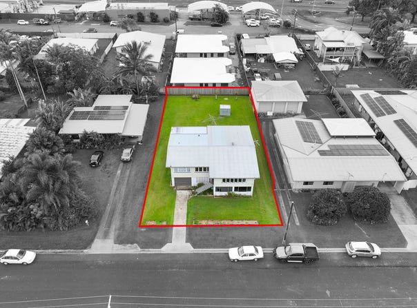 42 Miles Street, Manoora, Qld 4870